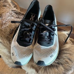 On Running Cloudboom Size 8 Women’s Carbon-Plated Running Shoe